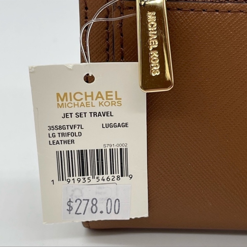 Michael Kors Large Trifold Wallet Luggage - Picture 8 of 8